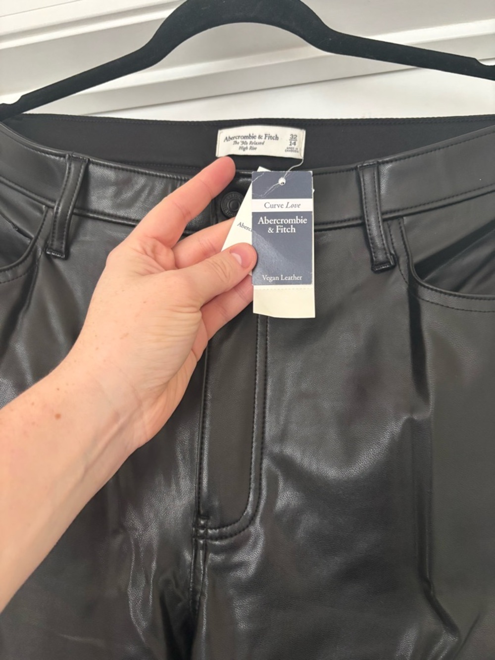 Abercrombie & Fitch Black Vegan Leather Pants High Rise Straight Leg NWT Size 32 - Picture 6 of 8